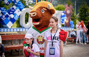 Сгущенка, памятник вишне, барону Мюнхгаузену и хоккей. Фестиваль «Вытокі» переезжает в Витебскую область